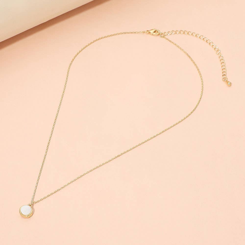 Mother of Pearl Circle Pendant Necklace