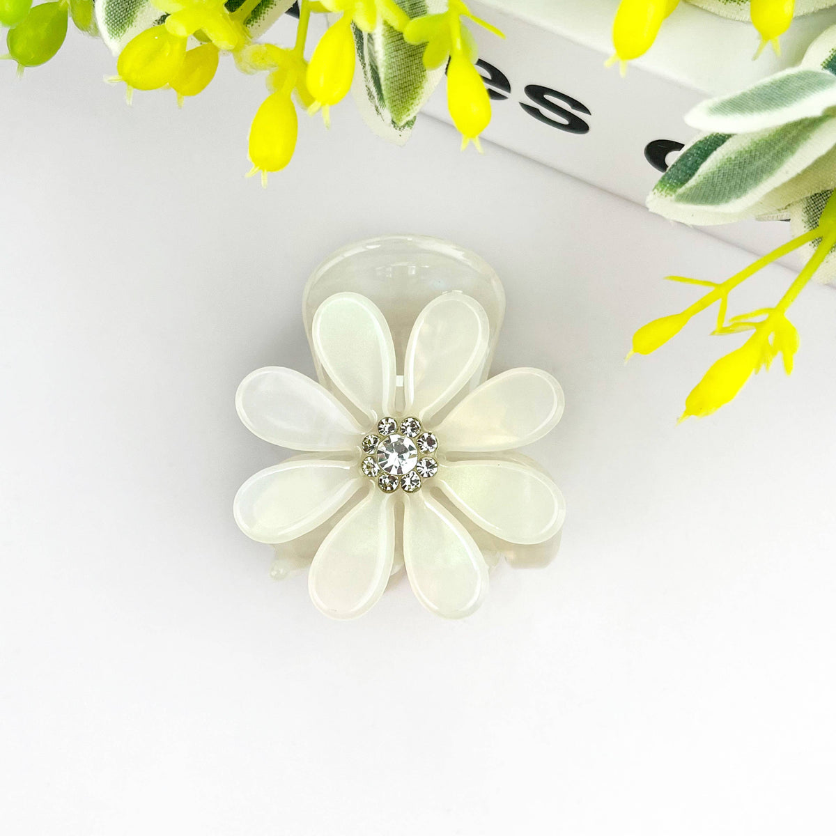 Fresh as a Daisy Claw Clip