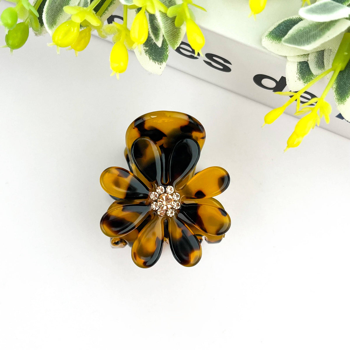 Fresh as a Daisy Claw Clip