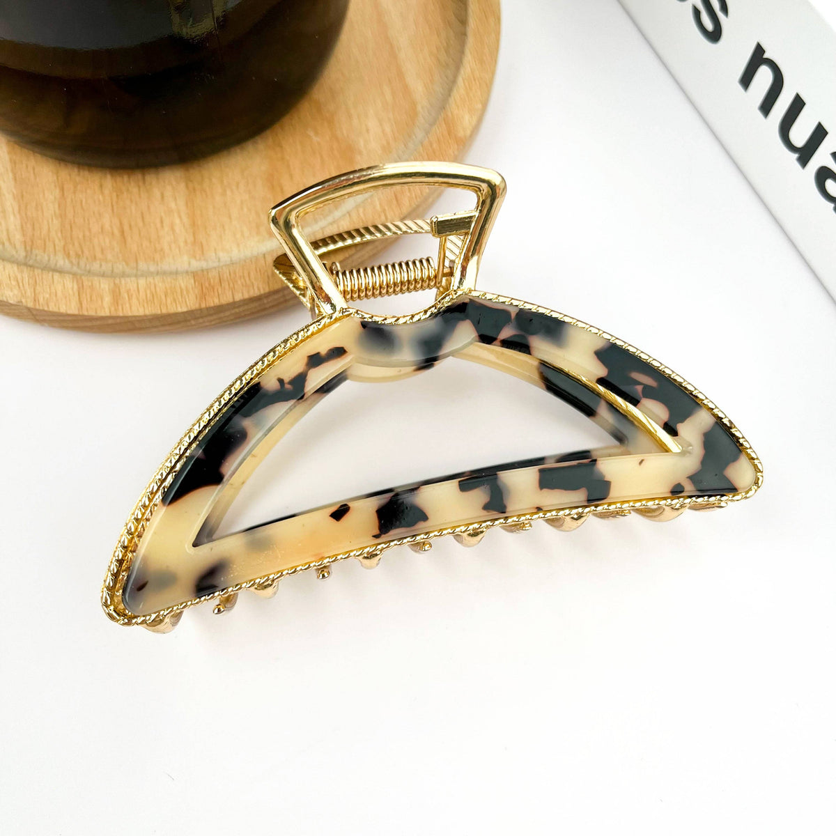 Golden Curve Claw Clip