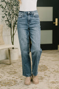 Judy Blue Carlie High Rise Straight Jeans in Everyday Indigo