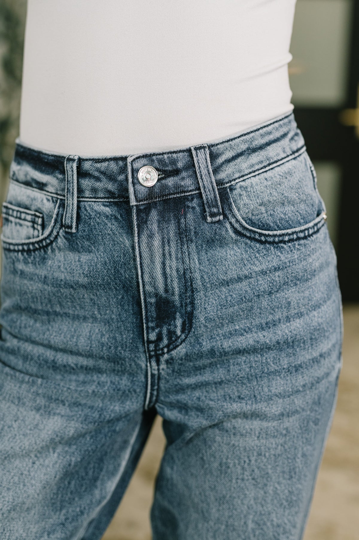 Judy Blue Carlie High Rise Straight Jeans in Everyday Indigo