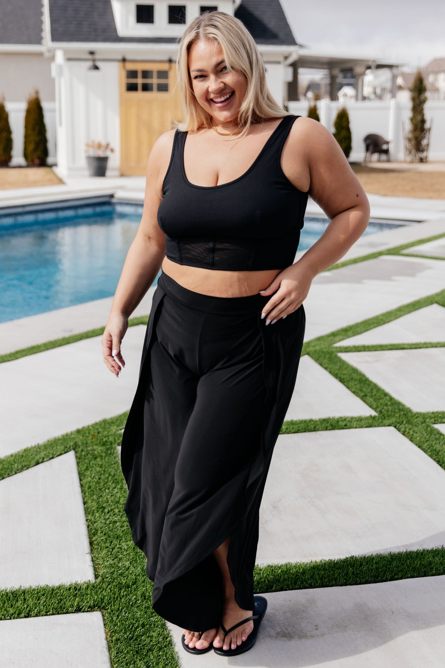 Stay Put V-Waist Swim Set