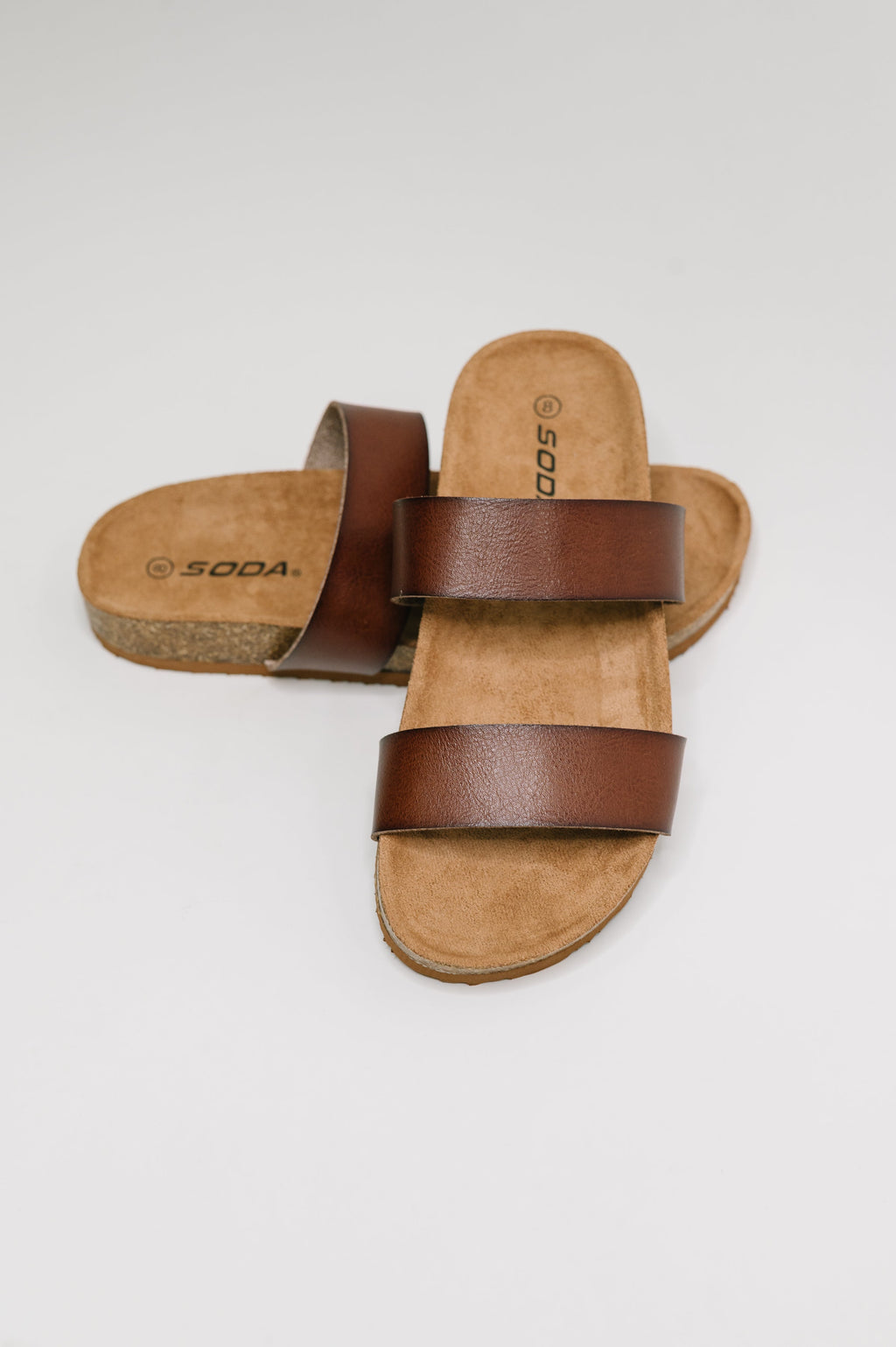 Eulee Slip On Sandals