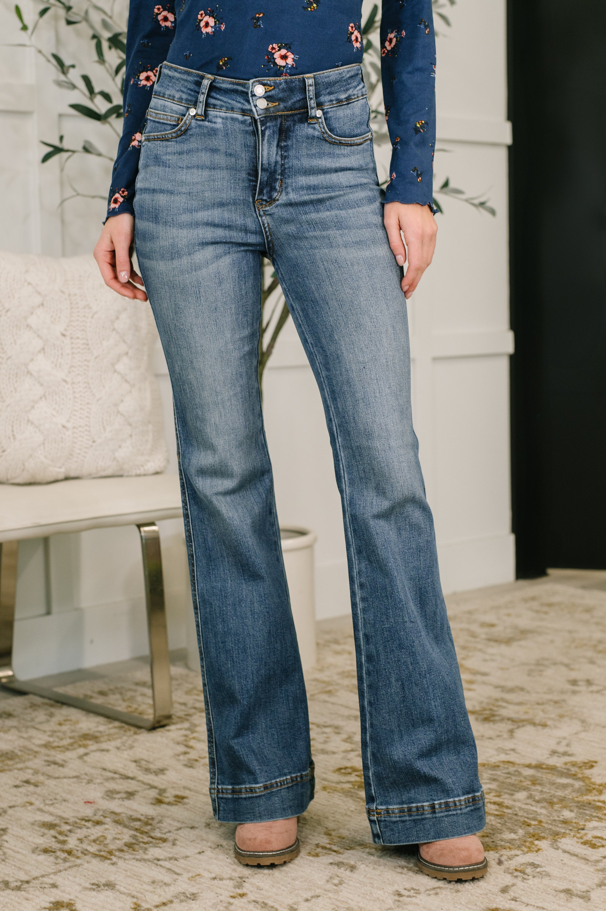 Judy Blue Eva Tummy Control Flare Jeans