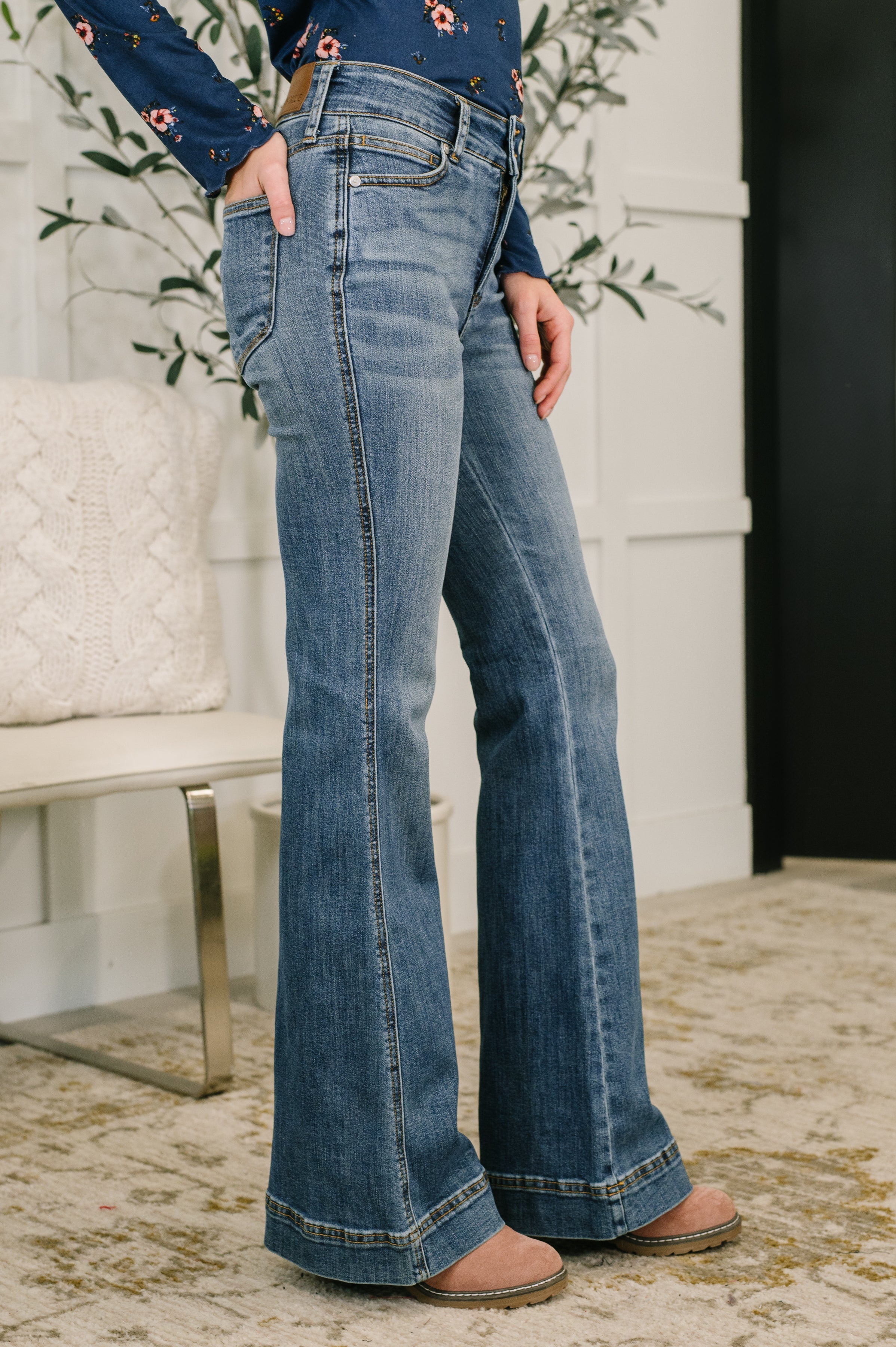 Judy Blue Eva Tummy Control Flare Jeans