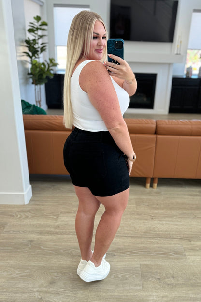 Judy Blue Reagan Trouser Shorts in Black