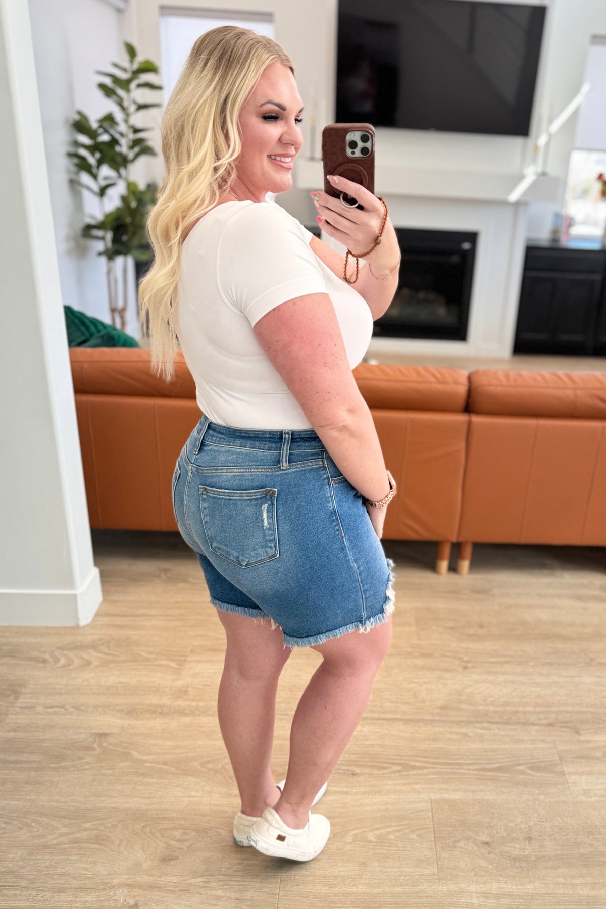 Kelsey Distressed Cutoff Shorts