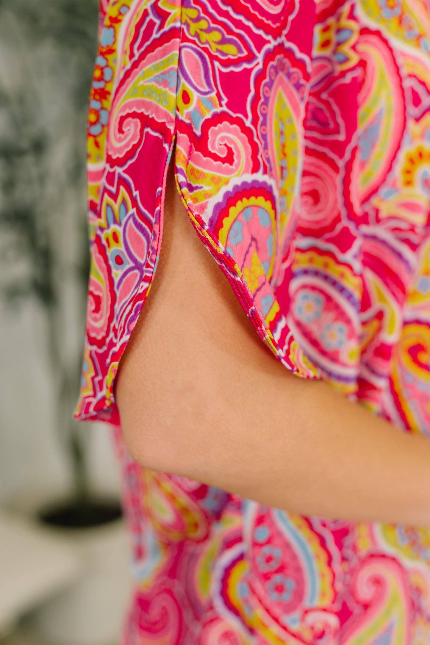 Weekend Colorburst Top in Hot Pink Paisley