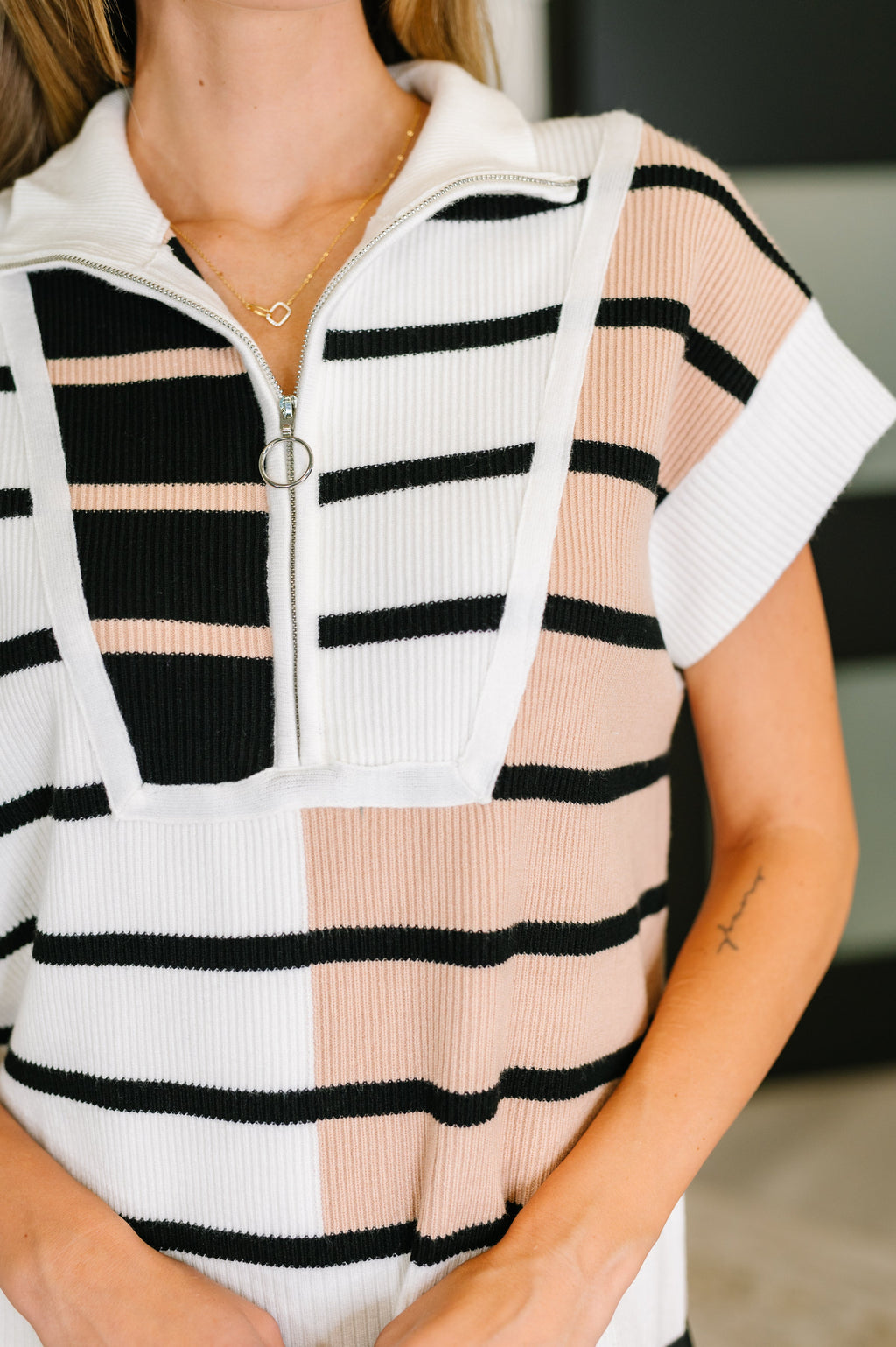 Harbor Stripe Quarter Zip Vest in White