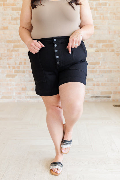Judy Blue Reagan Trouser Shorts in Black