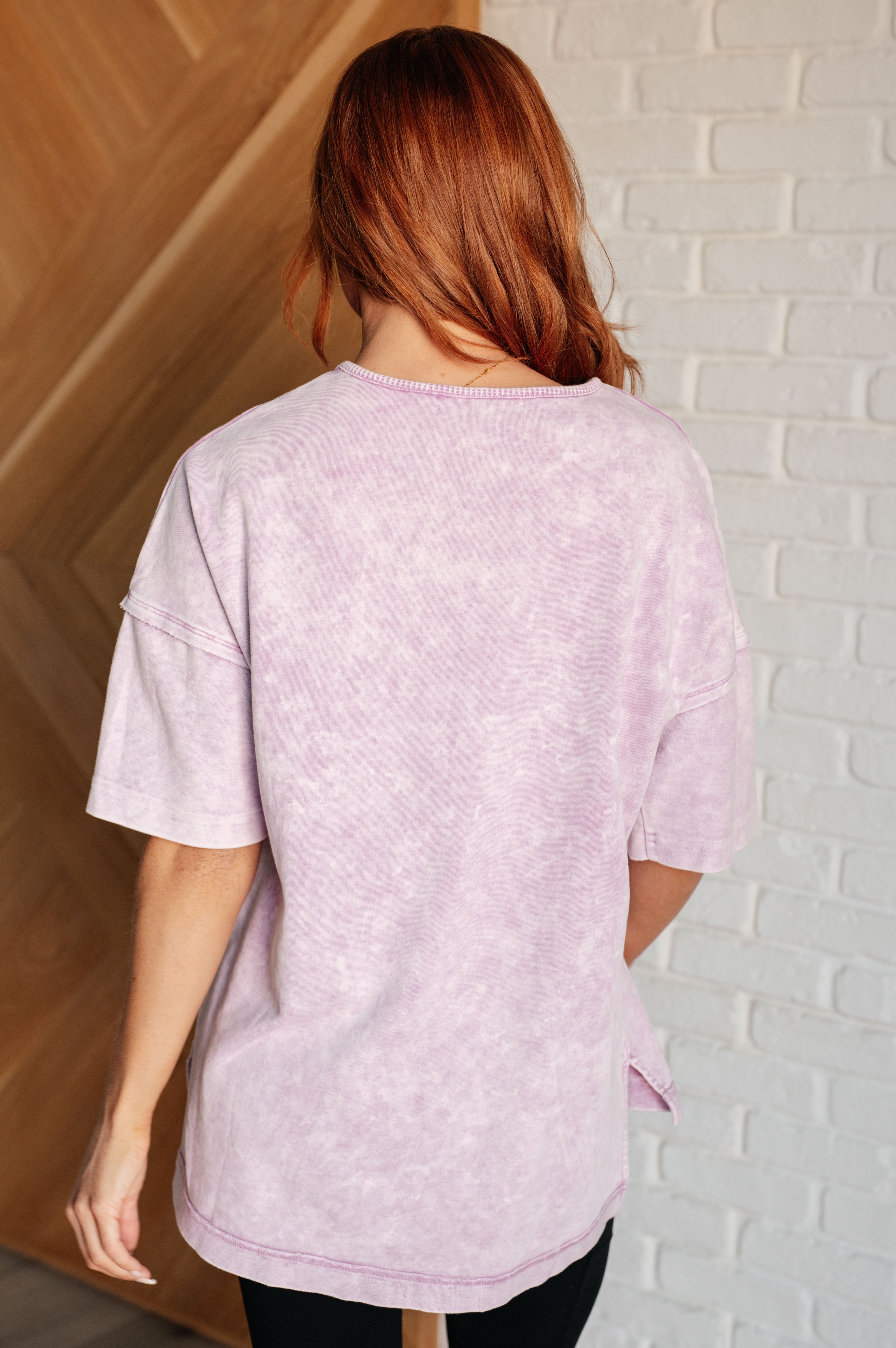 Weekend Wander Mineral Wash Top in Soft Orchid