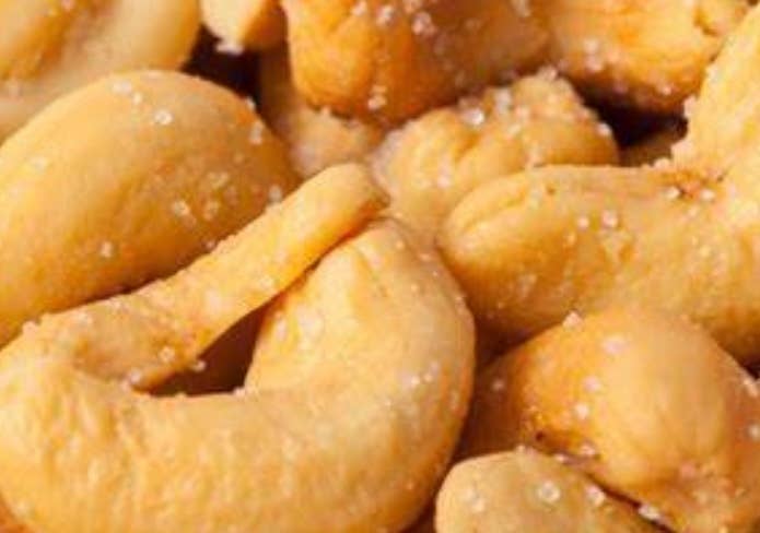 Fresh Roasted Salted Cashews